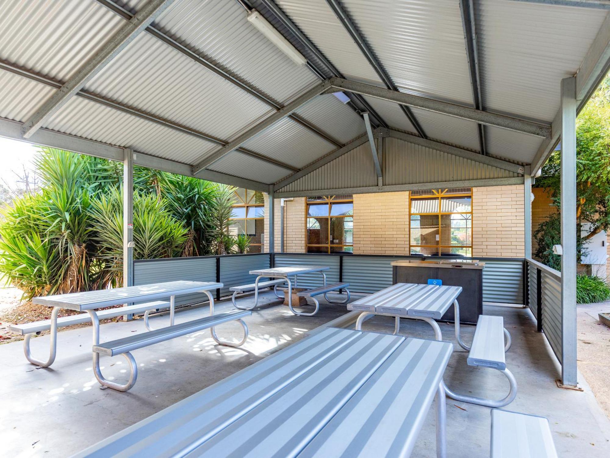 Nrma Halls Gap Holiday Park Extérieur photo