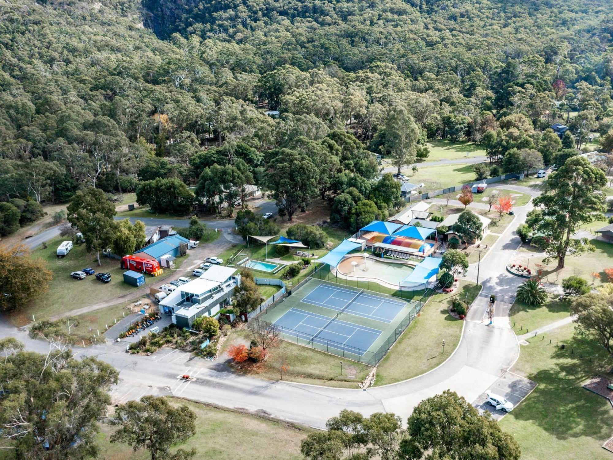 Nrma Halls Gap Holiday Park Extérieur photo